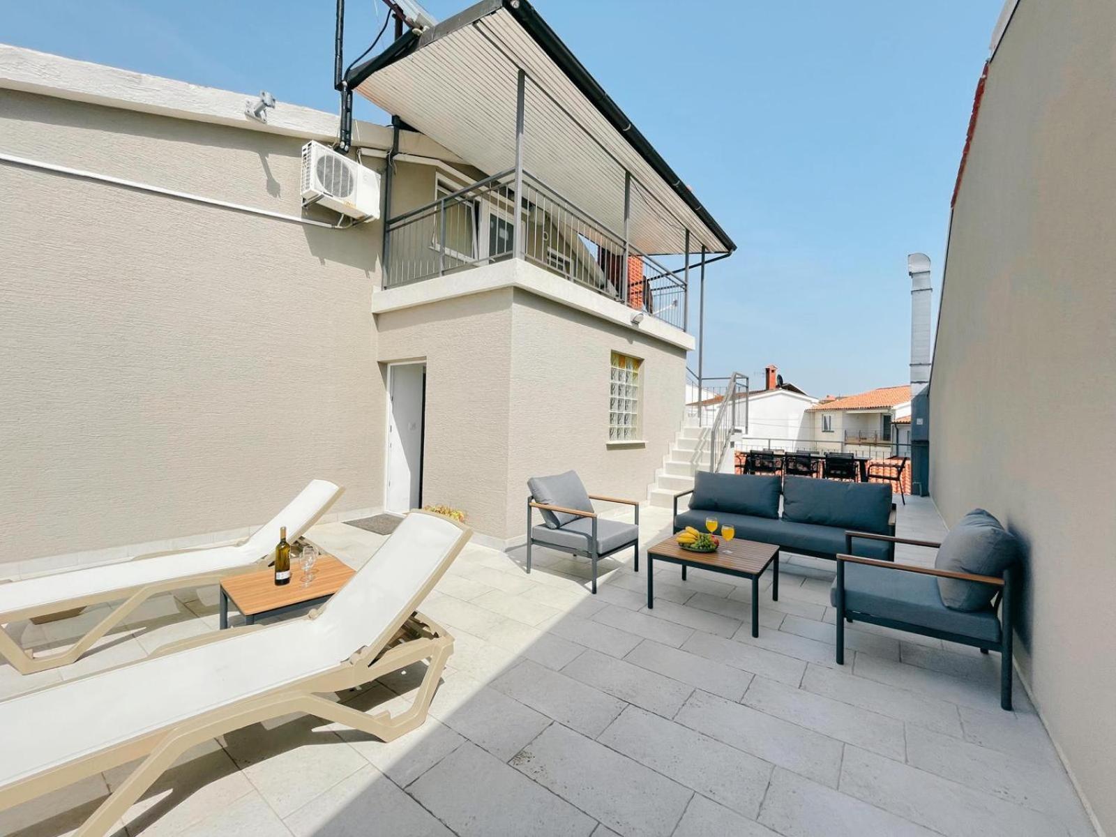Caramel Comforts With Sea View In Stinjan Only 300 Meters From The Beach Pula Ngoại thất bức ảnh