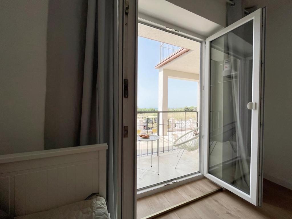 Caramel Comforts With Sea View In Stinjan Only 300 Meters From The Beach Pula Ngoại thất bức ảnh
