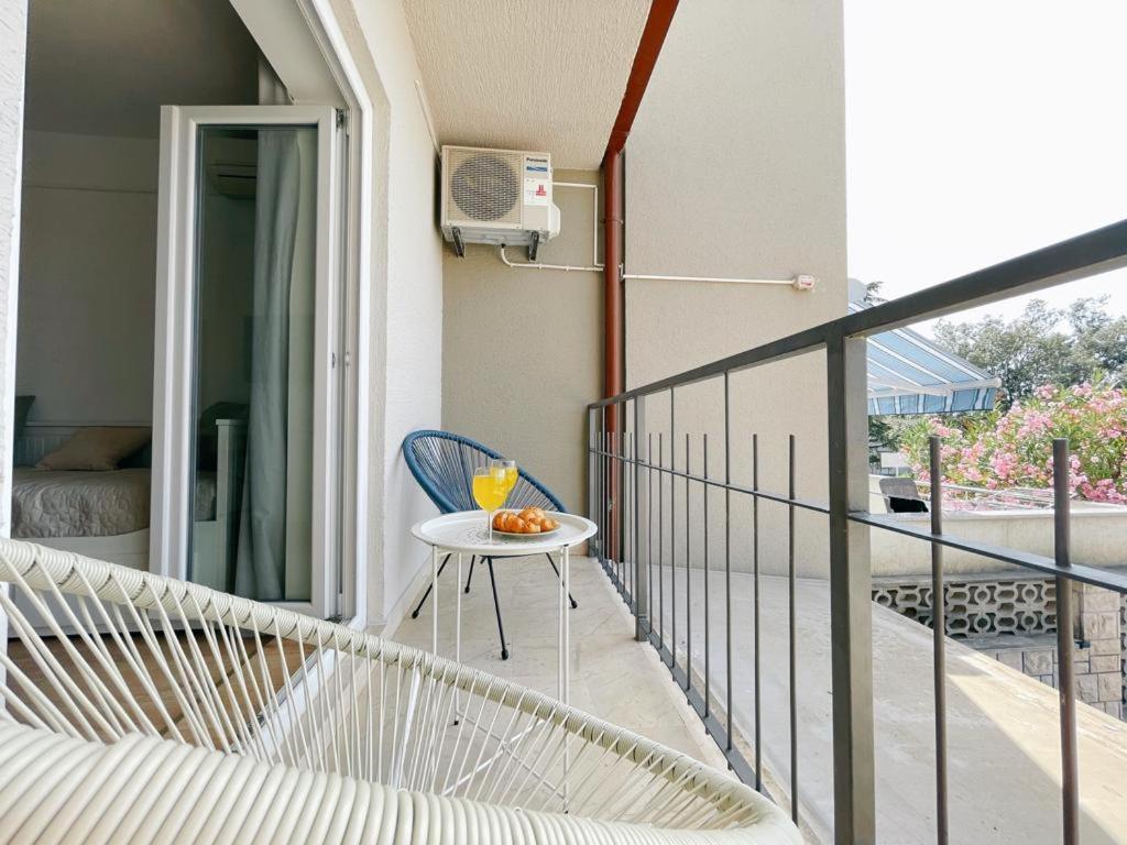 Caramel Comforts With Sea View In Stinjan Only 300 Meters From The Beach Pula Ngoại thất bức ảnh
